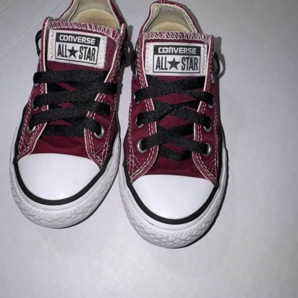 Converse Chuck Taylor All Star Low Top Kids Shoes Maroon Size 12 3J011